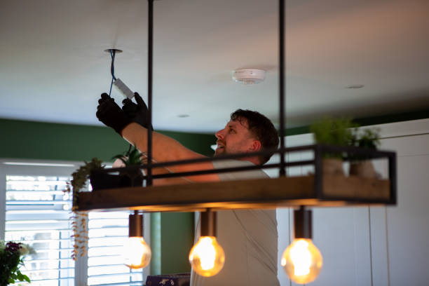 Best Electrician for Home Renovation  in Edgecliff Village, TX